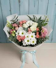 Букет цветов из:  Розы, Лизиантусы и Хризантемы в Баракаевской
