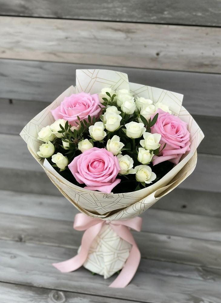 Букет цветов из: Розы в Баракаевской