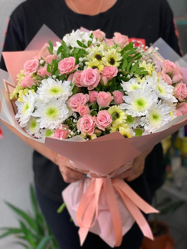 Букет цветов из: Розы и Хризантемы в Баракаевской