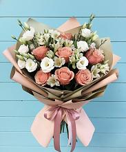 Букет цветов из:  Розы, Альстромерии и Лизиантусы в Баракаевской