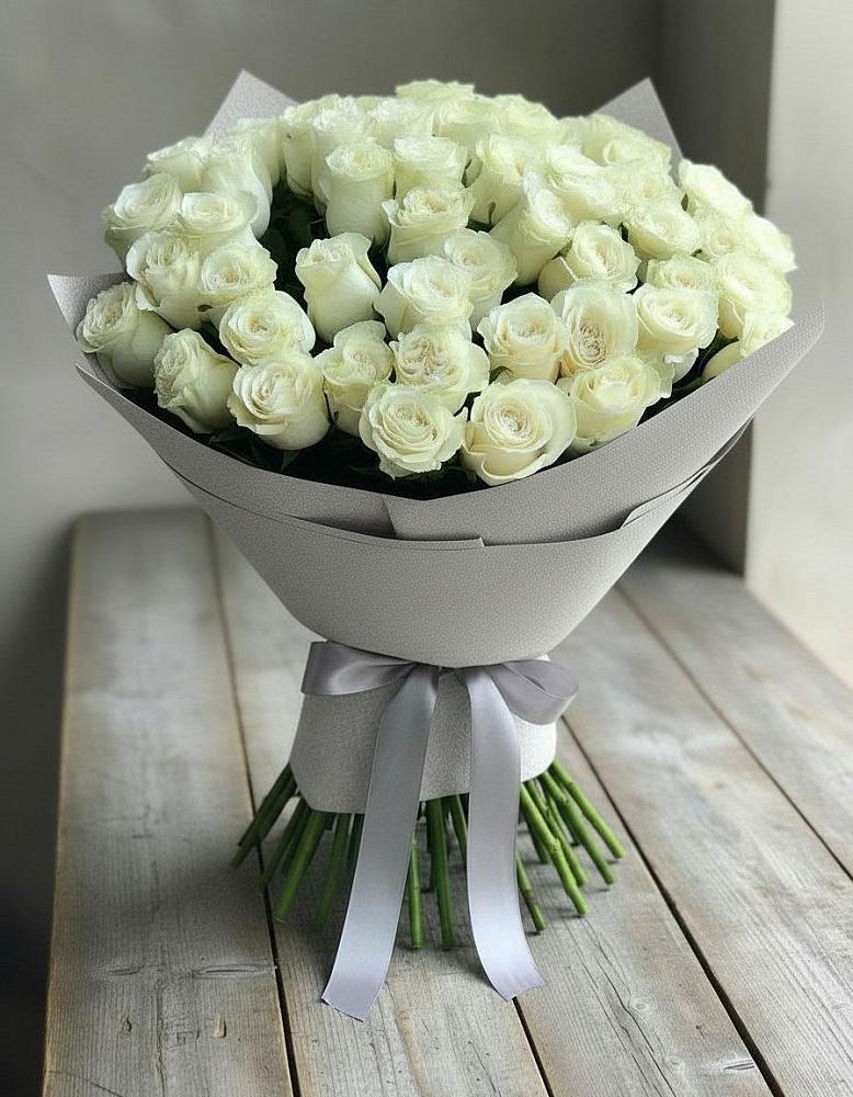 Букет 35 Белых роз в Баракаевской