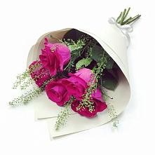 Букет цветов из:  Розы в Баракаевской