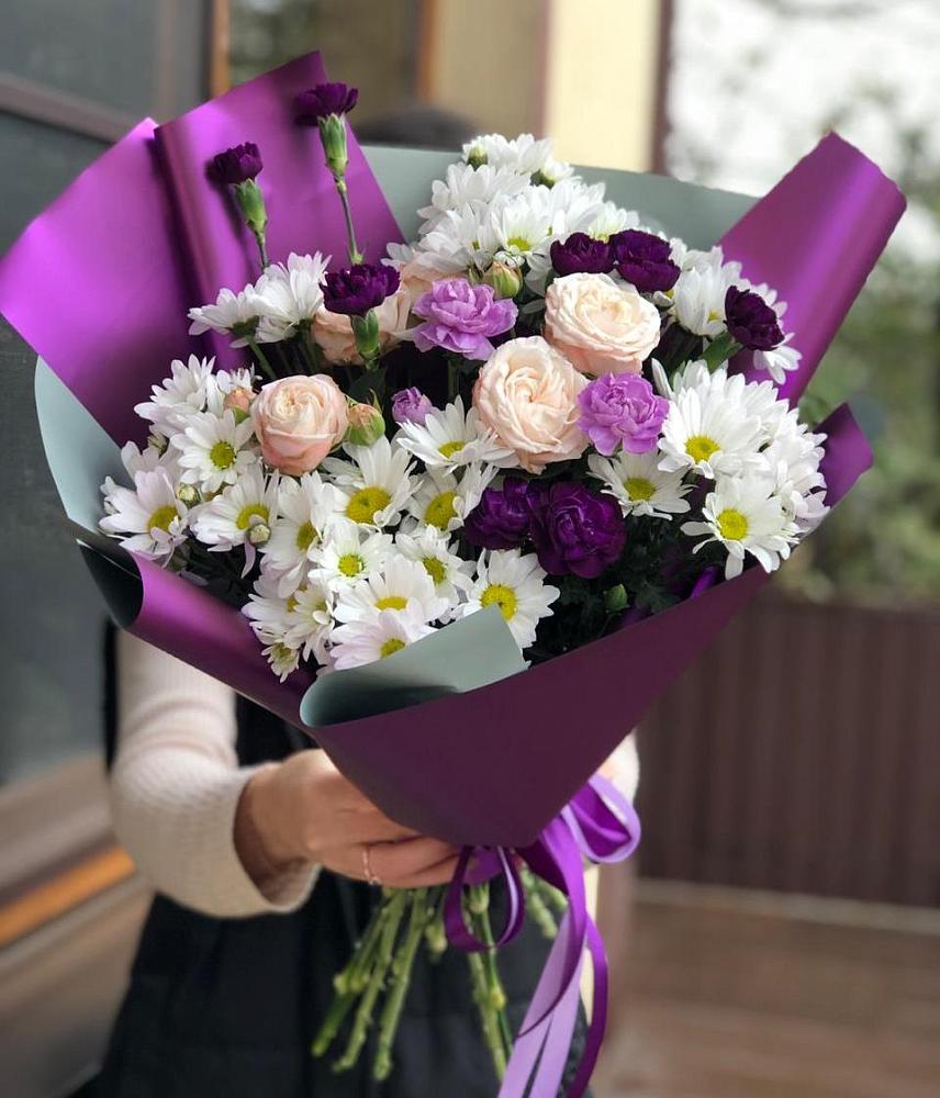 Букет цветов из: Хризантемы, Гвоздики и Розы в Баракаевской