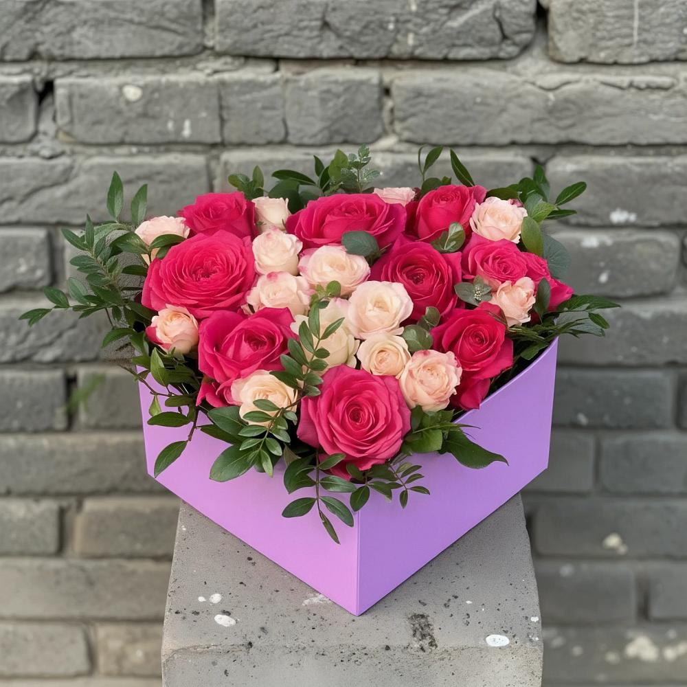 Цветочная композиция из Розы в коробке в Баракаевской