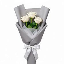 Букет 3 белые розы в Баракаевской