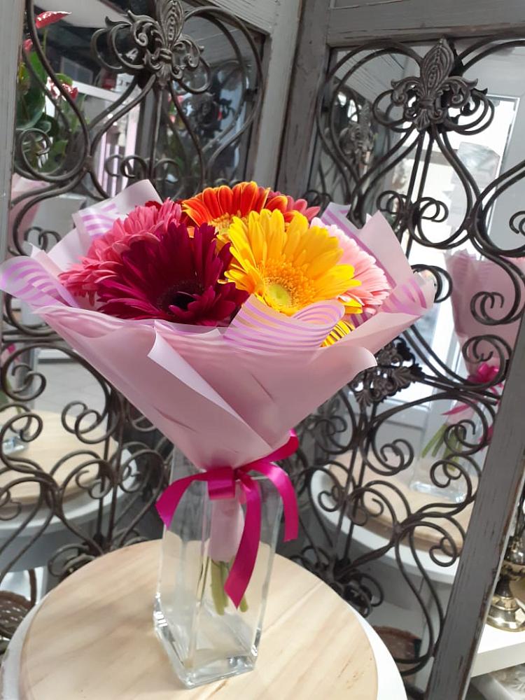 Букет цветов из: Герберы в Баракаевской