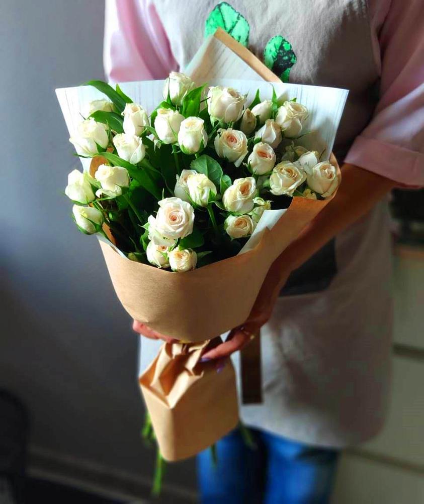 Букет цветов из: Розы в Баракаевской