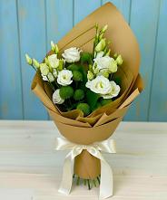 Букет цветов из:  Хризантемы и Лизиантусы #REPLACE_PRED# Баракаевской