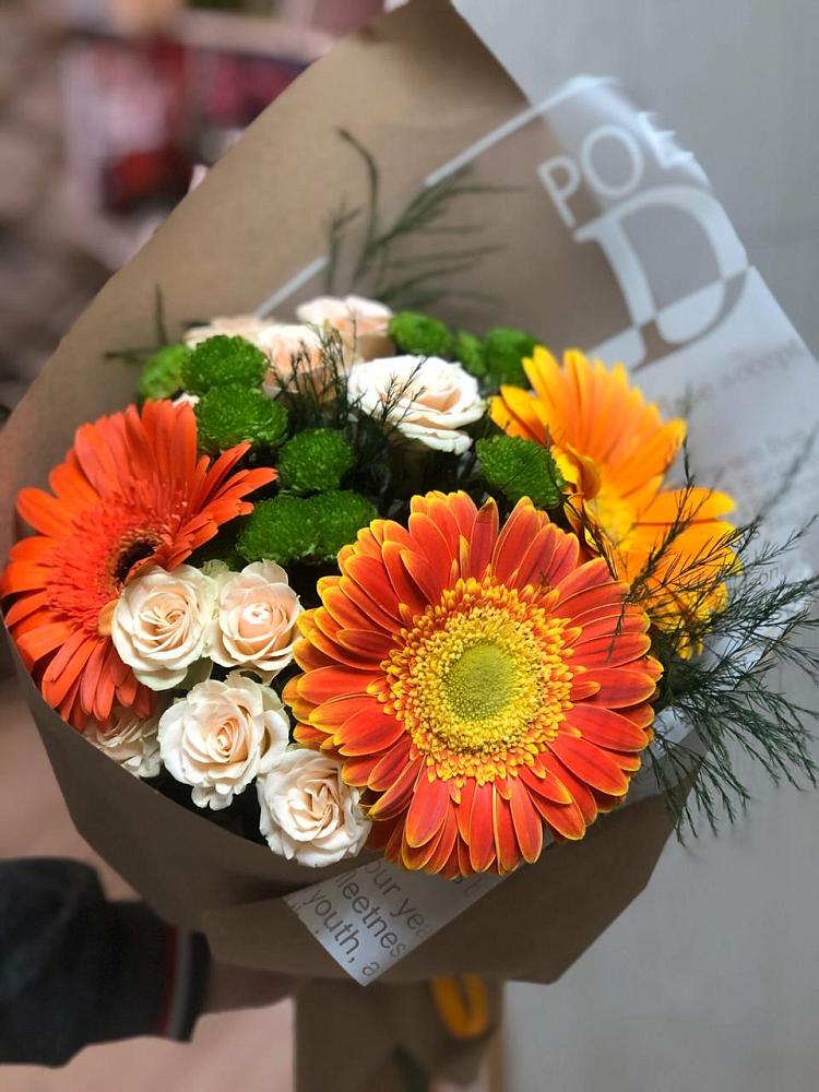 Букет цветов из: Герберы, Хризантемы и Розы в Баракаевской