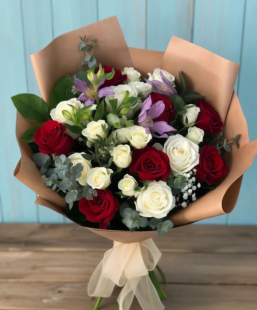 Букет цветов из: Розы и Альстромерии в Баракаевской